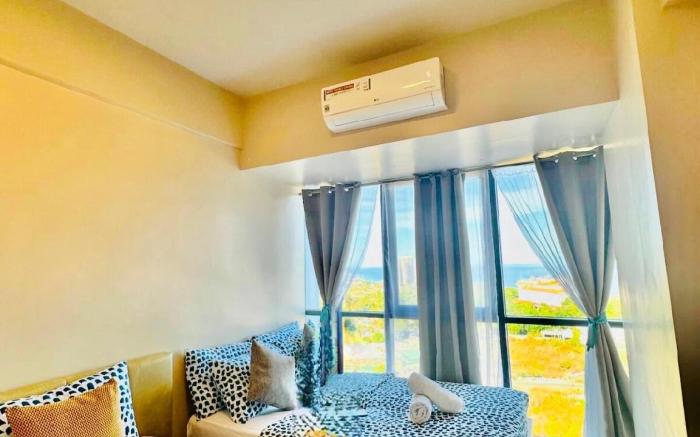 The Mactan Newtown Cozy 2Br bedroom sea view
