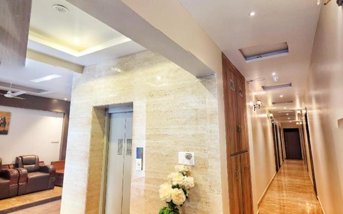 Elegance Suites, Gomti Nagar