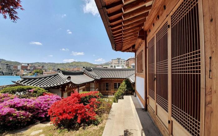 Seongbuk-dong Nakeonjae