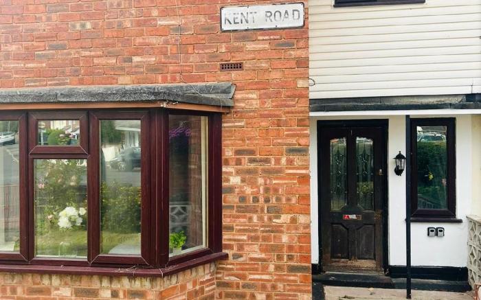 Luxury 5BR, 2BA Stay | Quiet & Free Parking