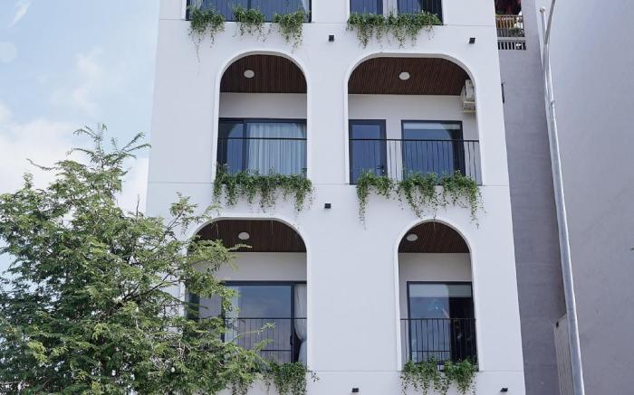 Amber Hotel