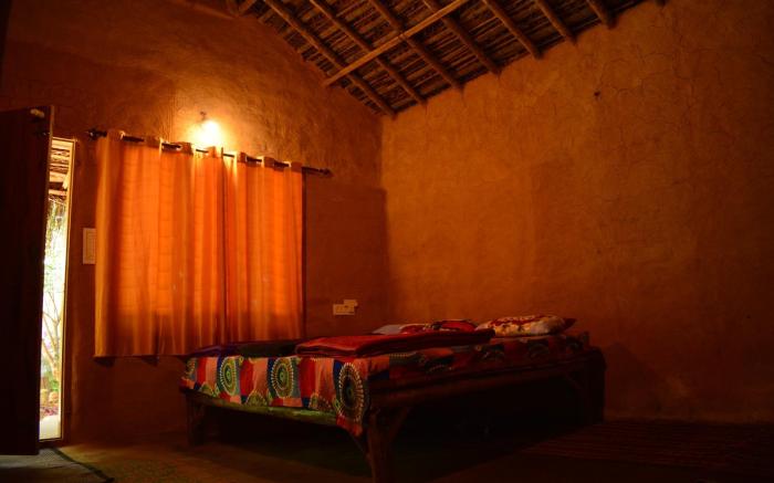 Cosmic Mud House Kanthalloor Homestay