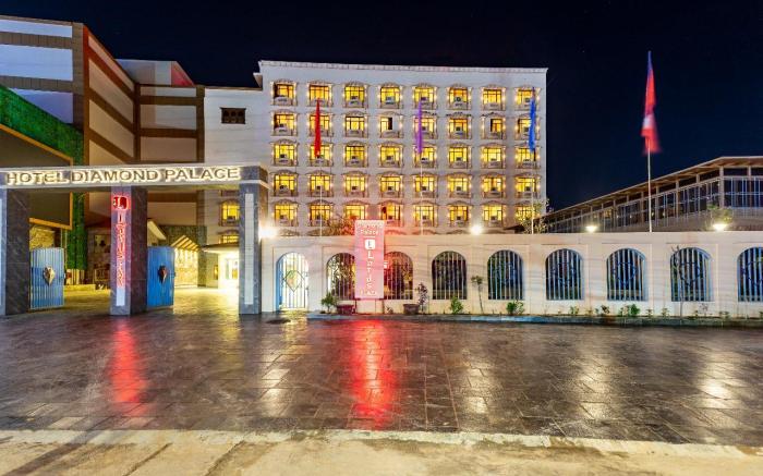 DIAMOND PALACE LORDS PLAZA