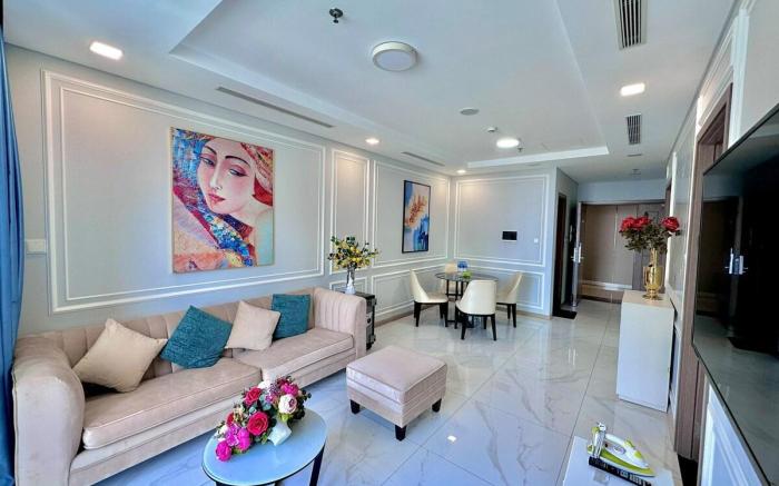 Down 20% Spacious 2BR Landmark81 ~Free Gym & Pool