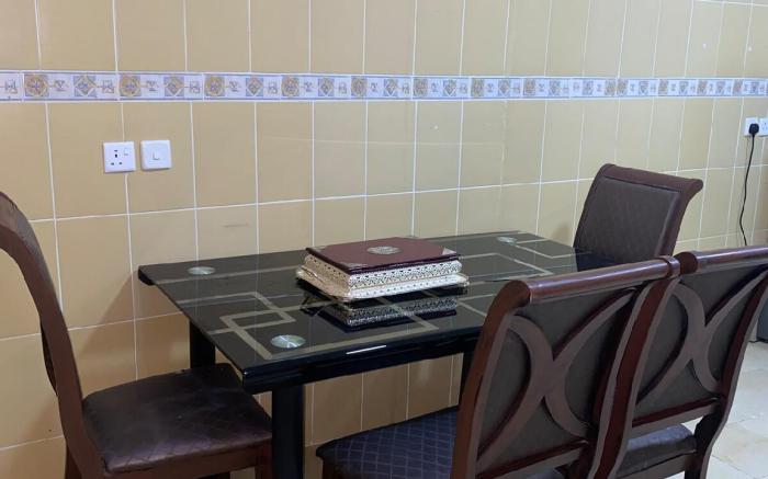 Spacious Apartment with Two Bedrooms, Large Living Room, and Kitchen in Hamdaniya