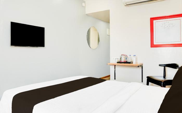 Super Townhouse MG Road Pune