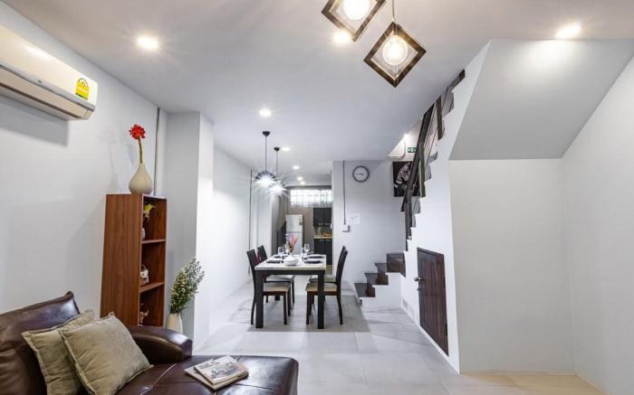 Pasing House