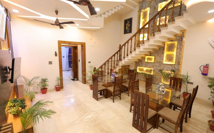 Amritam Palace A Luxury AC Home Stay