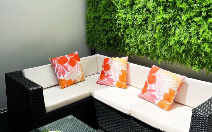 Luxury 2 BDR apartment w/ designer interior