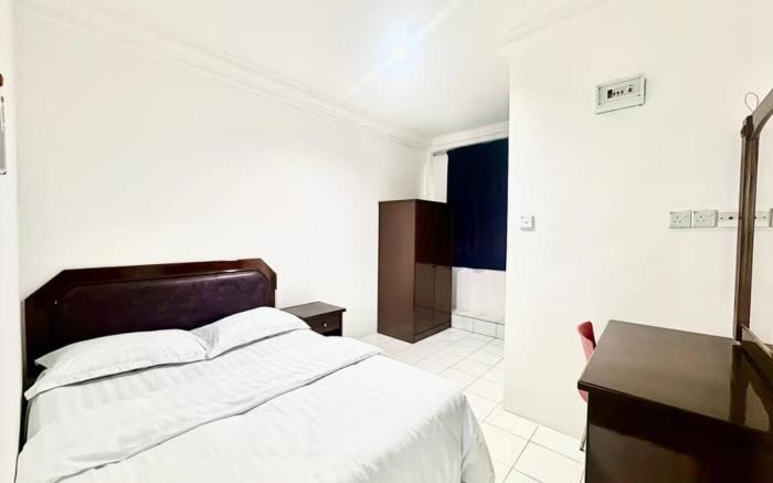 OYO 91033 Vaigan Hotel