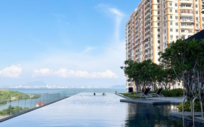 Georgetown Skypool Urban 2BR Family & Baby|SeaView