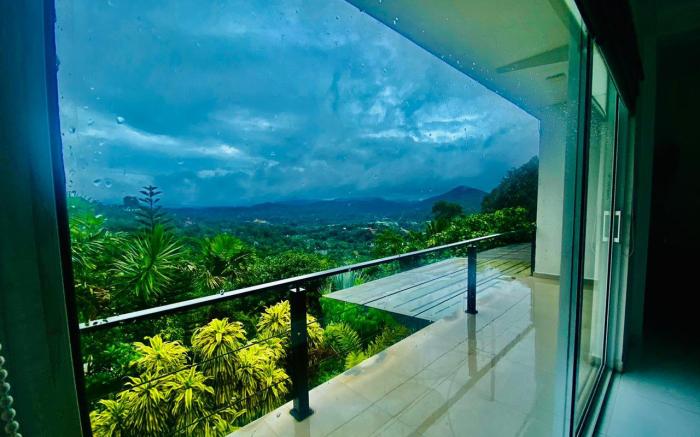 390 Villa Vista 