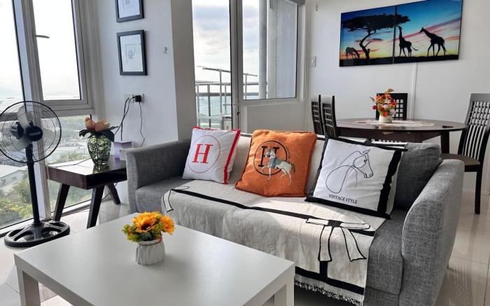 Snug-InStyle @ Breeze Residences