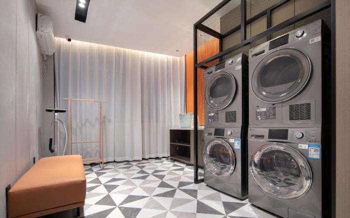 Borrman Hotel Huanggang Wuxue Wanda Plaza Kanjiang Avenue