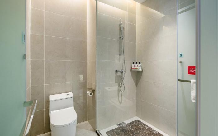 Echarm Hotel Guigang High-Speed Railway Station Wuyue Plaza