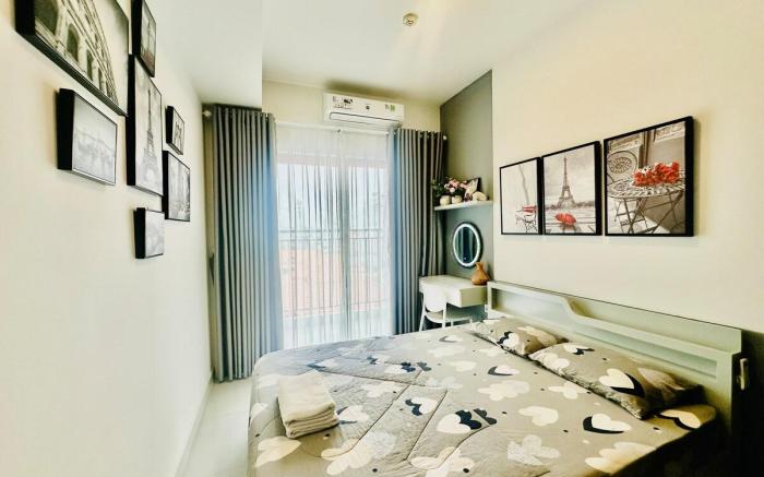 Soho Flat Central balcony D1