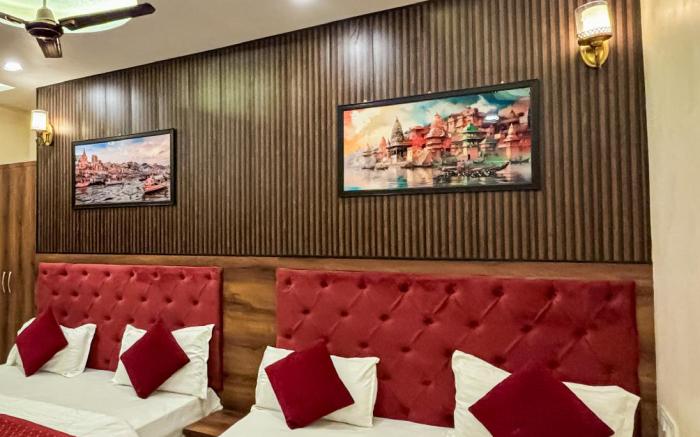 HOTEL VIA GANGA INN ! VARANASI ! FULLY AIR-CONDITIONED HOTEL AT PRIME LOCATION WITH ROOFTOP GANGES V