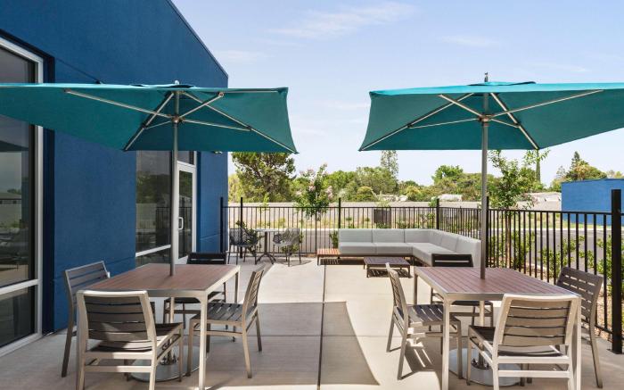 Hampton Inn & Suites Oroville