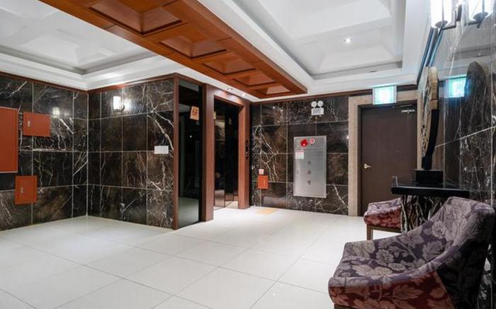 Suwon (Ingyedong) Central Plaza Hotel
