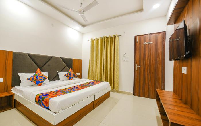 FabHotel Solace Inn