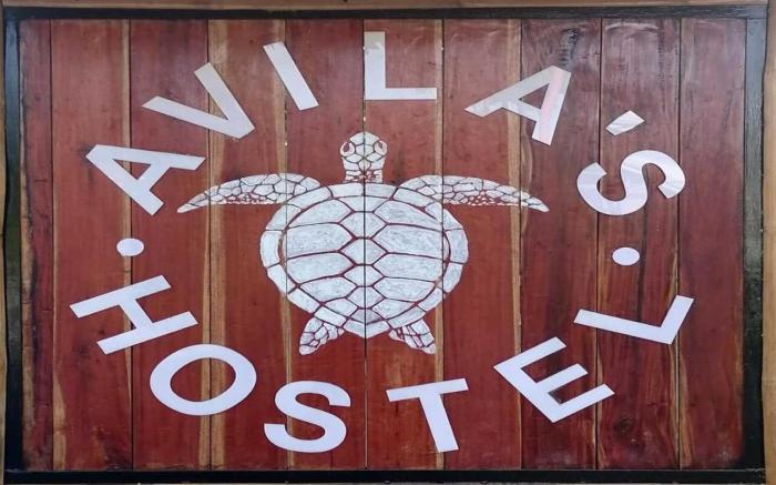 Avila's Hostel Moalboal near Beach 