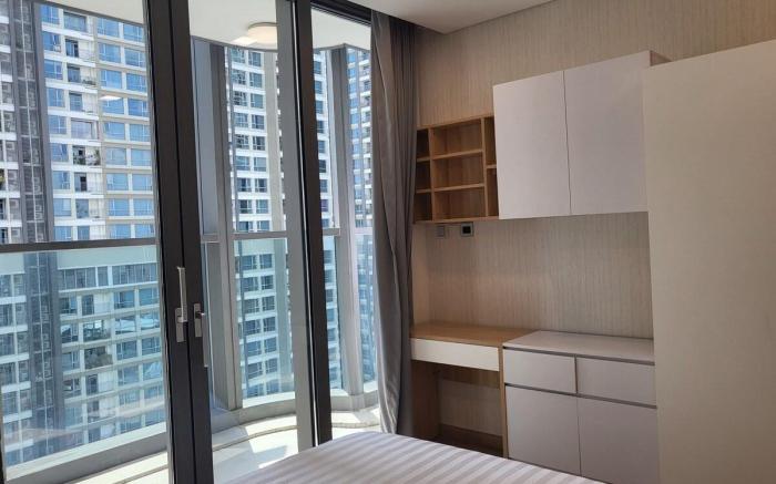 1br Lovely apartment in Landmark 81 building.