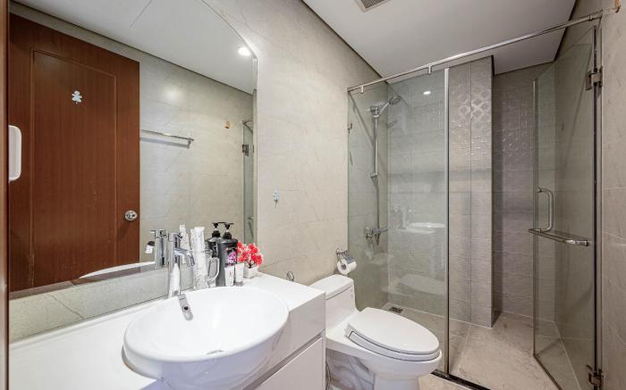 1 bedroom flat. No 1 vinhomes central park
