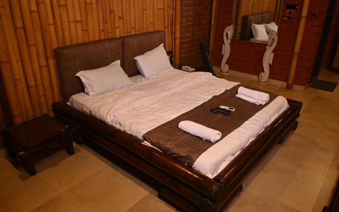 Bamboo And Bricks Resort