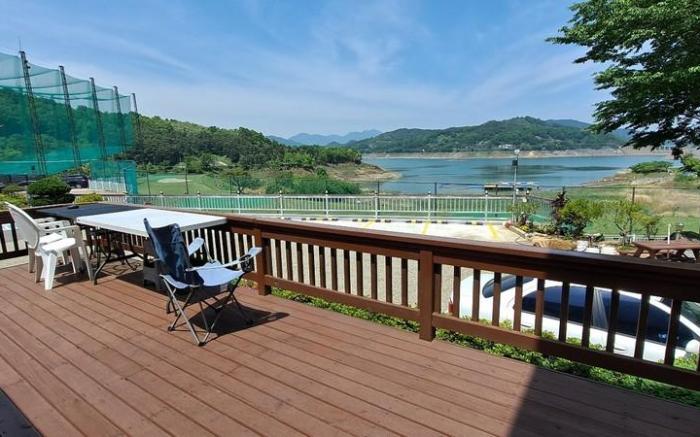 Hapcheonho View Smile Pension