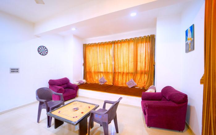 Triveni Stays Blue Gum 3BHK