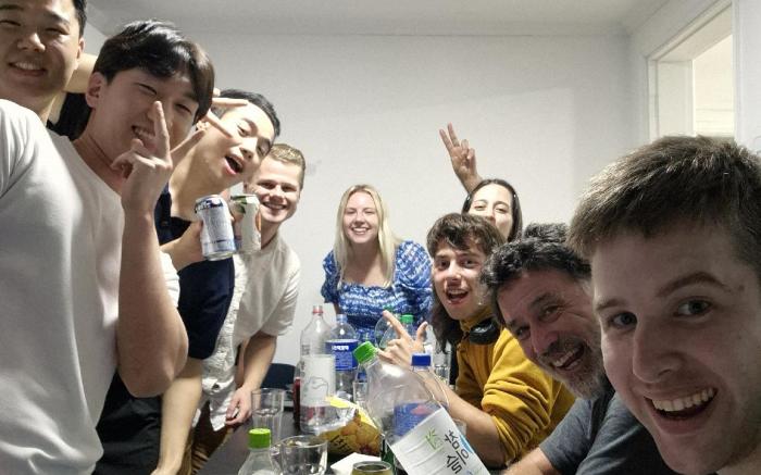 Ocean's Guesthouse - For foreigners only