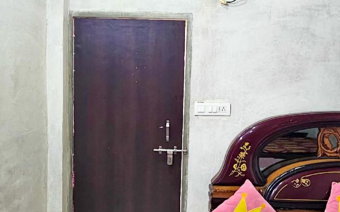 Arya sadan homestay 