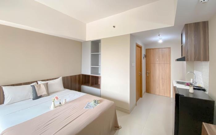 Warm Studio at Gateway Park LRT City By Travelio