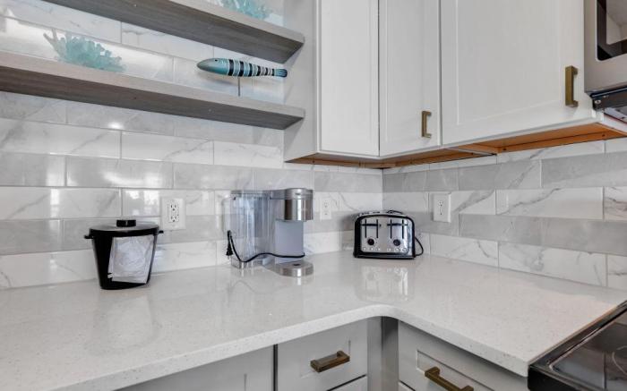 Myrtle Beach Gem: Your Beachfront Retreat