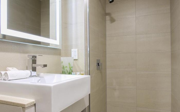 VR Queen Street Hotel & Suites