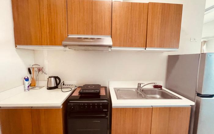 Cozy 1 Bedroom Unit in 8 Adriatico near US Embassy
