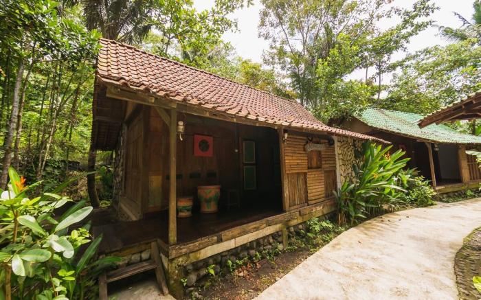 Villa Kampung Ayem, Ripah
