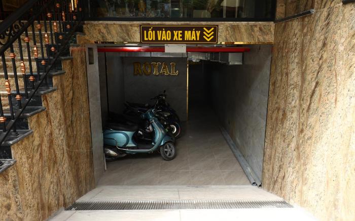 Royal Hotel - 5 minutes to Keangnam Landmark 72
