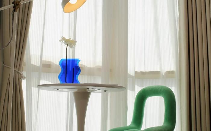 Afiniti 2BR Sunlit Designer | 5 Min -> Legoland
