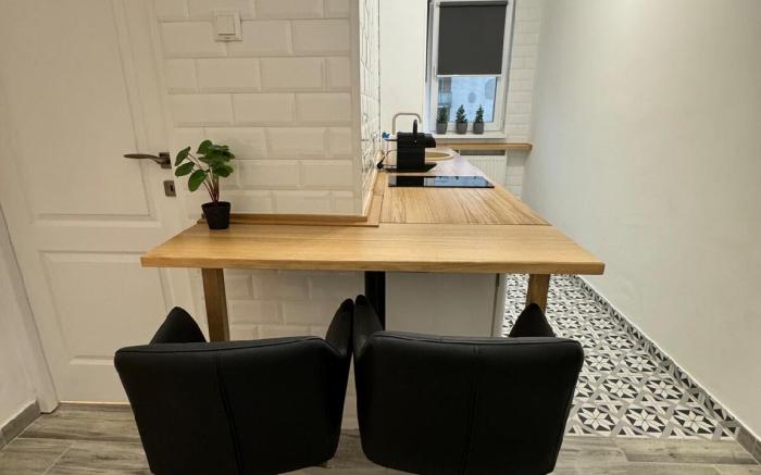 Pinewood Apartment