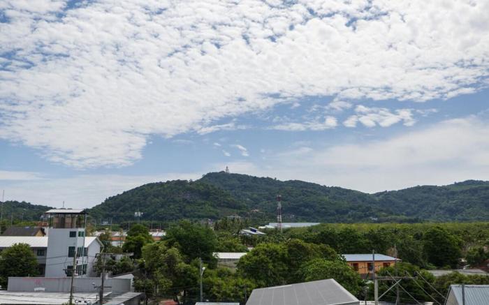 Hillside View Apartment-1BR (NV-206)