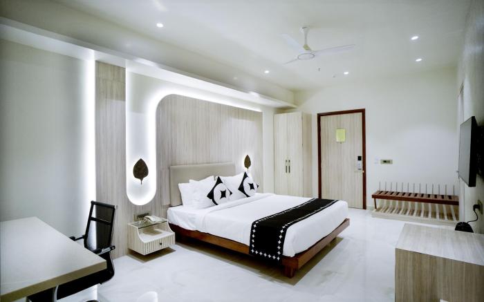 Clubhouse Hotel Ayodhya
