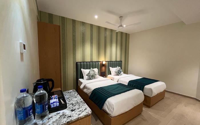 Esquire Hotel Mumbai