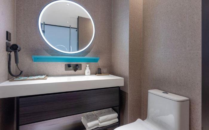 Country Inn & Suites by Radisson Chongqing Jiefangbei Hongya Cave