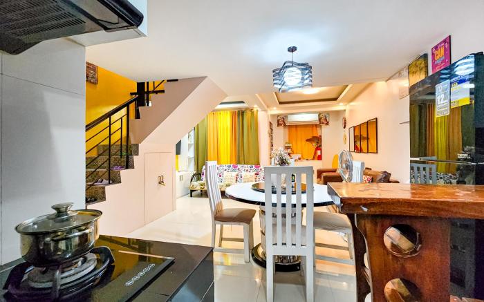2 Bedroom Calm House w/ free parking, wifi-netflix