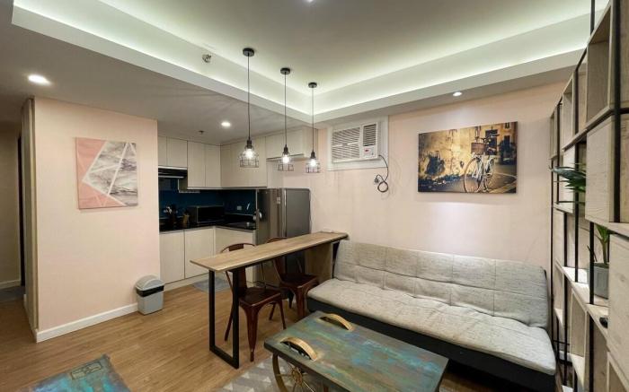 Contemporary Studio Unit at Abreeza Place 