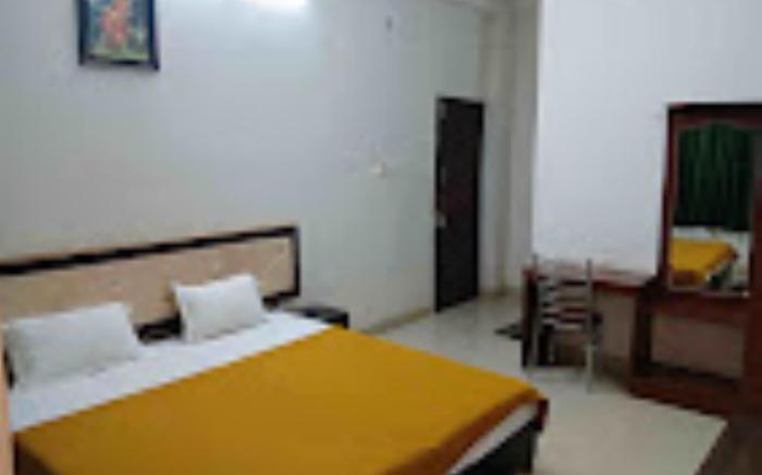 Goroomgo Varuna Stay Varanasi