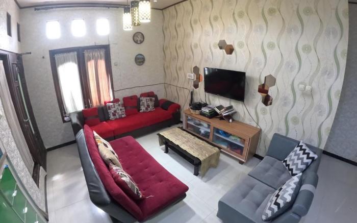 Omah Wirokerten Syariah Homestay Jogja
