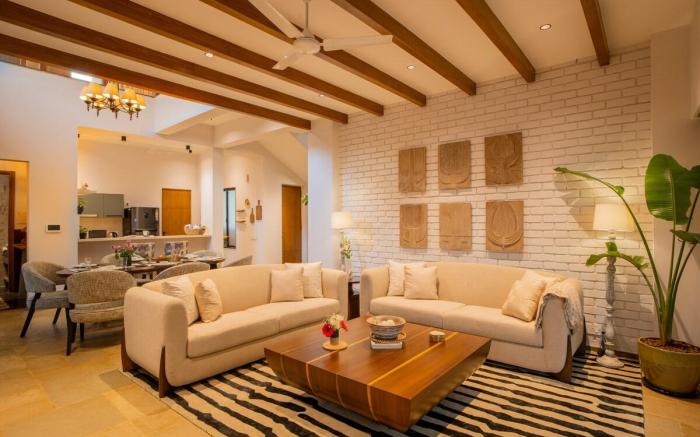 ELIVAAS 4 BHK with Pvt pool - Villa Shai