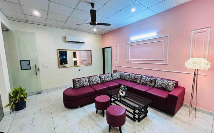 THE GRAND ( 4 BEDROOM SUITE WITH PRIVATE TERRACE)
